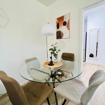 Apartment Zentrales Der Extraklasse Zum Wohlfuhlen
