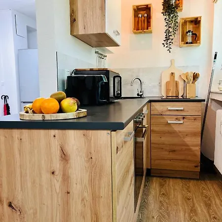 Apartment Zentrales Der Extraklasse Zum Wohlfuhlen *